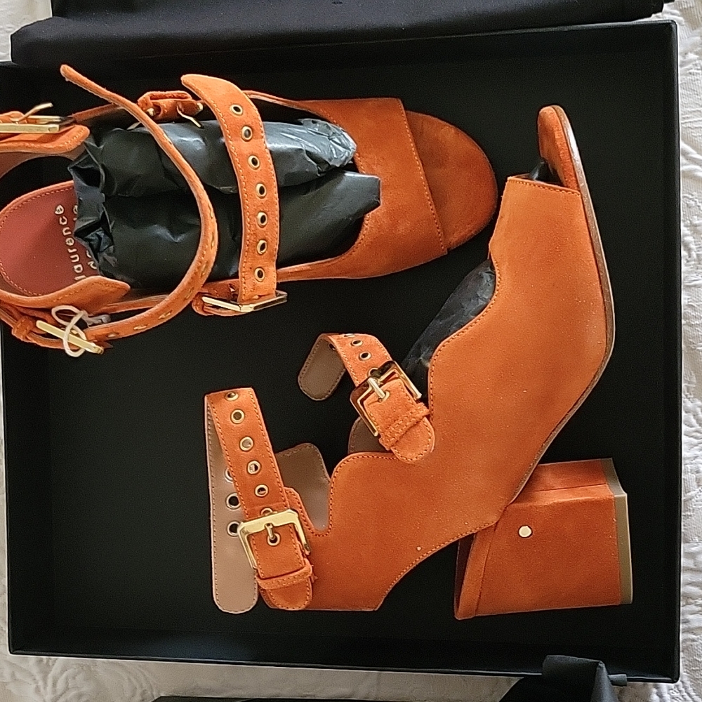 Pair of shoes